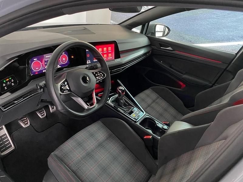 Gebraucht VW Golf VIII GTI 2023 Mondsteingrau
