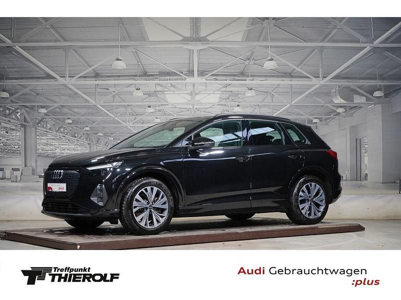 Gebraucht Audi Q4 e-tron Ambiente 150 kW (204 PS) 2022 Mythosschwarz metallic SUV