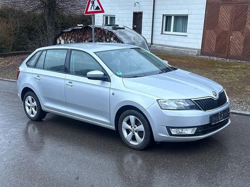 Gebraucht Skoda Rapid 90 PS (66 kW) 2014 Silber Kleinwagen