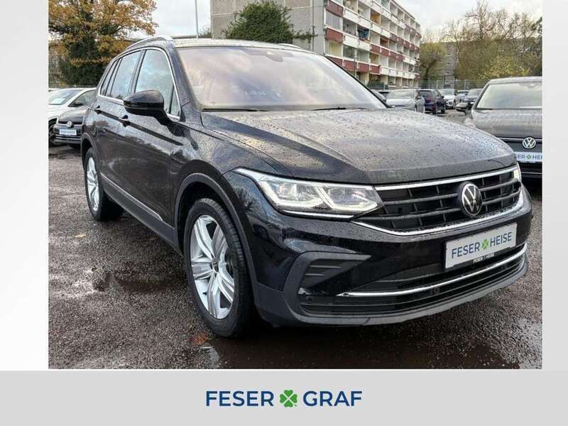 Deep black perleffekt Gebraucht 2024 VW Tiguan Move SUV | 32.950 € (Fairer Preis) - Bild 1/4