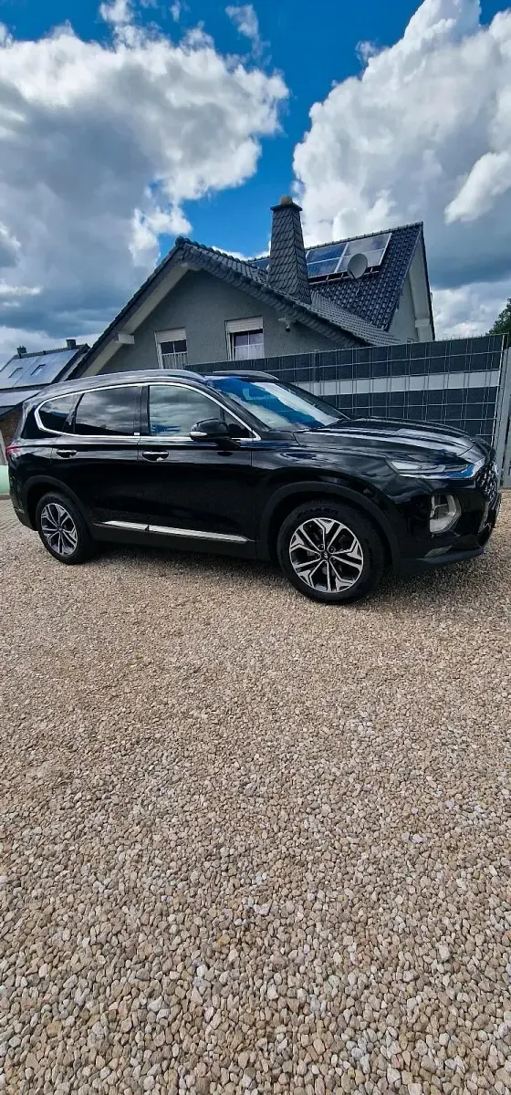 Gebraucht Hyundai Santa Fe Premium 200 PS (147 kW) 2020 Schwarz SUV