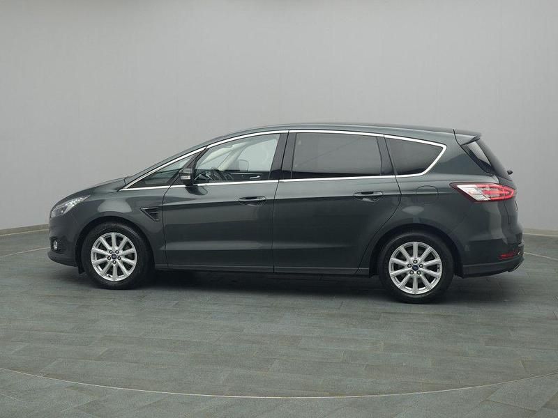 Gebraucht Ford S-MAX Titanium 209 PS (153 kW) 2017 Grün Van / Kleinbus