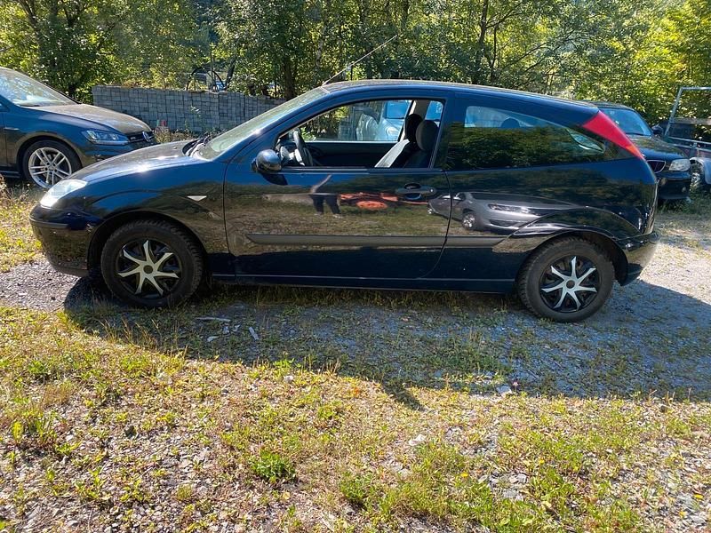 Schwarz Gebraucht 2004 Ford Focus Coupé | 1.500 € (Fairer Preis) - Bild 1/4