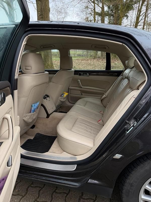 Gebraucht VW Phaeton 240 PS (176 kW) 2009 Grau Limousine