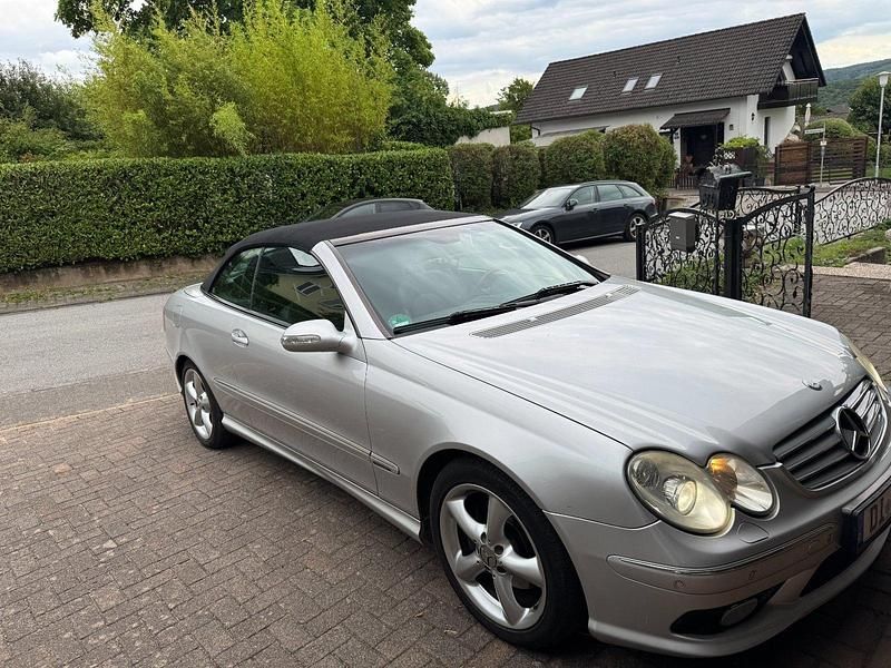 Silber Gebraucht 2003 Mercedes CLK320 Cabrio | 6.500 € (Teuer) - Bild 1/4