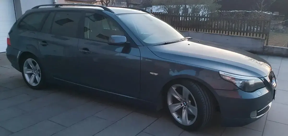 Gebraucht BMW 525 Shadowline 197 PS (144 kW) 2008 Grau Kombi