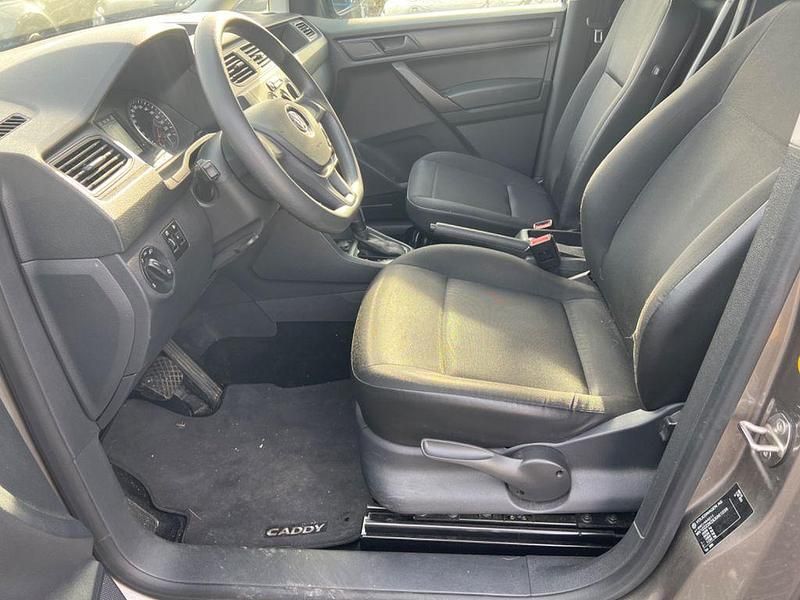 Gebraucht VW Caddy 125 PS (91 kW) 2018 Mojave beige metallic Van / Kleinbus