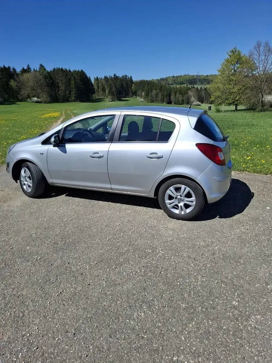 Gebraucht Opel Corsa 85 PS (62 kW) 2014 Grau Kleinwagen