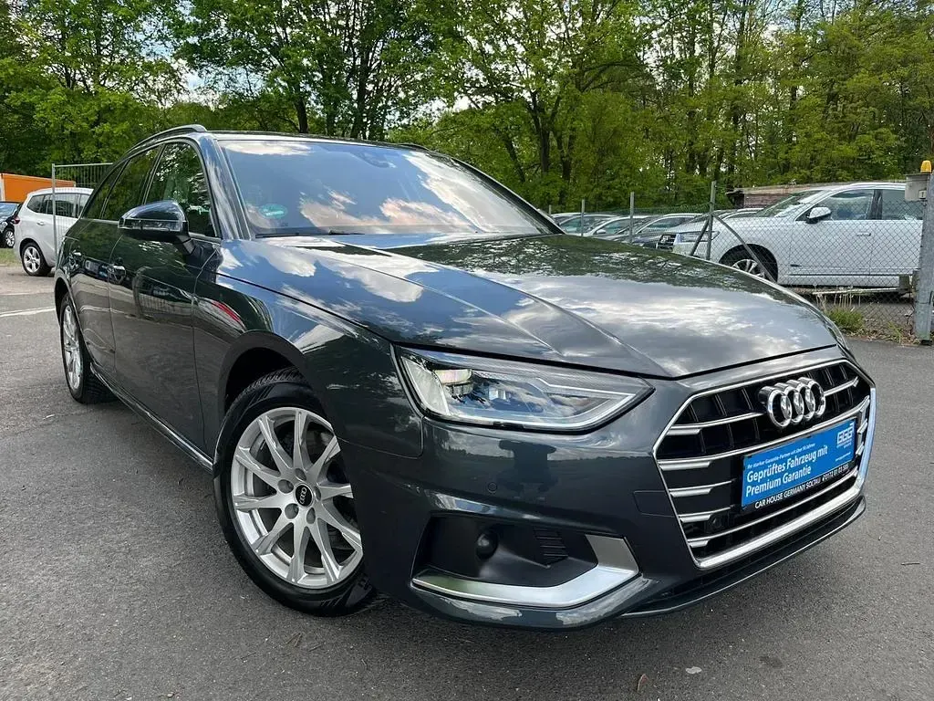 Gebraucht Audi A4 Advanced 150 PS (110 kW) 2021 Grau Kombi