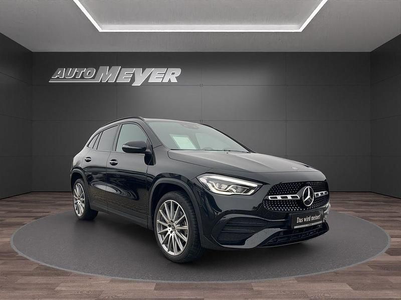 Gebraucht Mercedes GLA250 AMG 218 PS (160 kW) 2022 Schwarz SUV