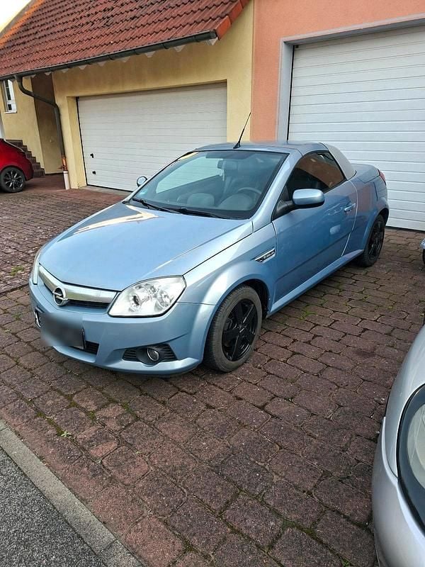 Gebraucht Opel Tigra 125 PS (91 kW) 2004 Blau Cabrio