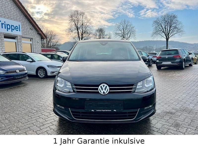 Gebraucht VW Sharan Active 150 PS (110 kW) 2022 Schwarz Van / Kleinbus