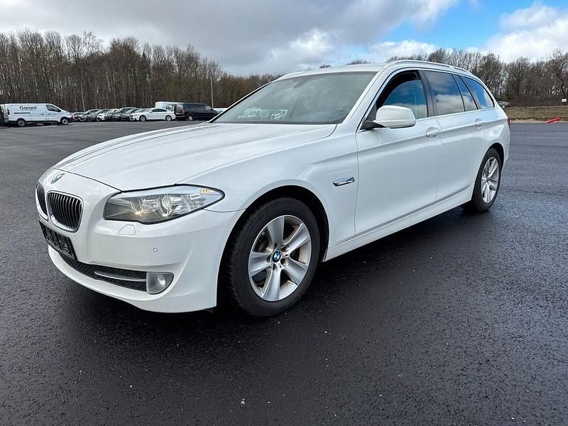 Gebraucht BMW 520 184 PS (135 kW) 2013 Weiß Kombi