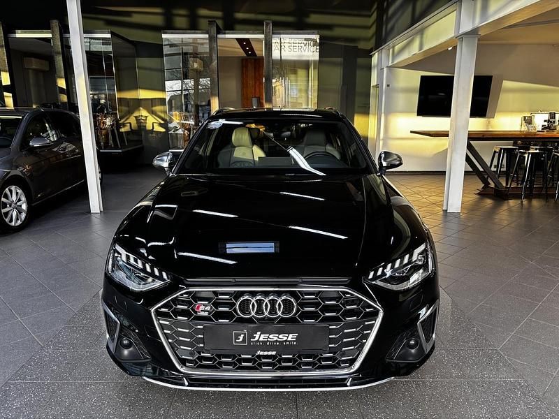 Gebraucht Audi S4 Ambiente 341 PS (250 kW) 2023 Schwarz metallic Kombi