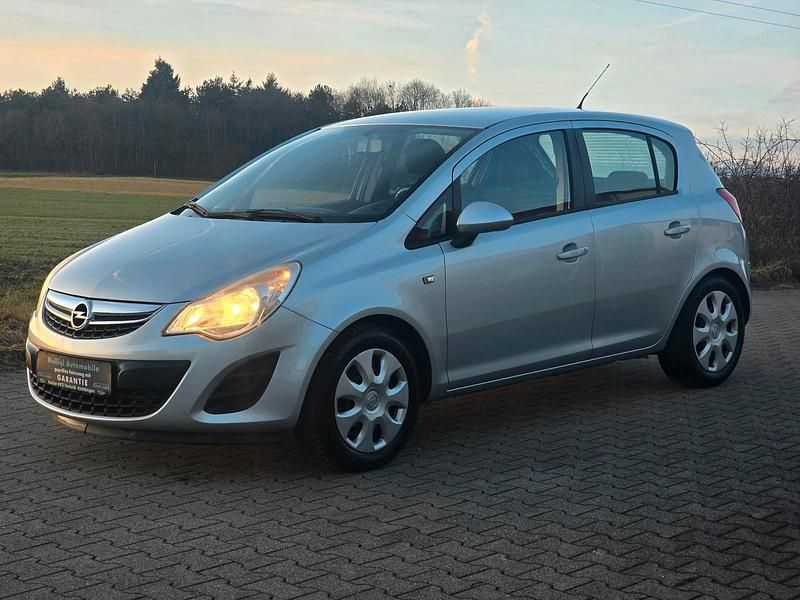 Grau Gebraucht 2013 Opel Corsa Edition Kleinwagen | 4.950 € (Fairer Preis) - Bild 1/4