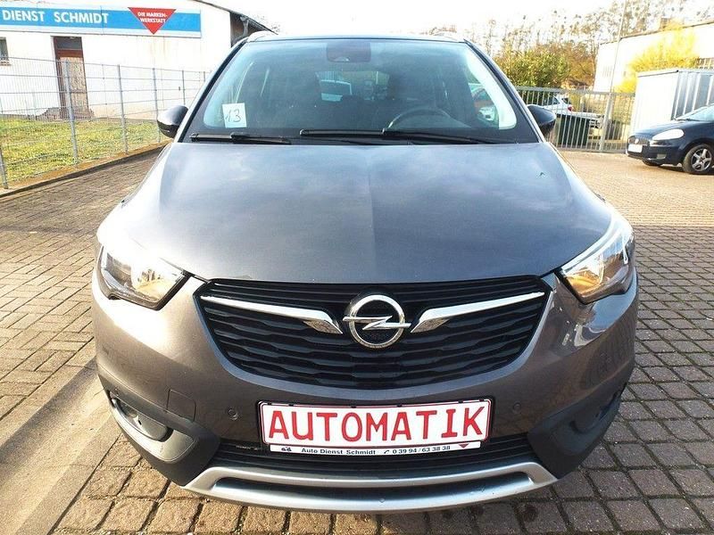 Gebraucht Opel Crossland Innovation 110 PS (80 kW) 2019 Mondstein grau/e:vulkan grau SUV