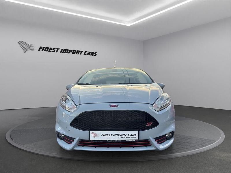 Gebraucht Ford Fiesta ST200 200 PS (147 kW) 2016 Grau Limousine