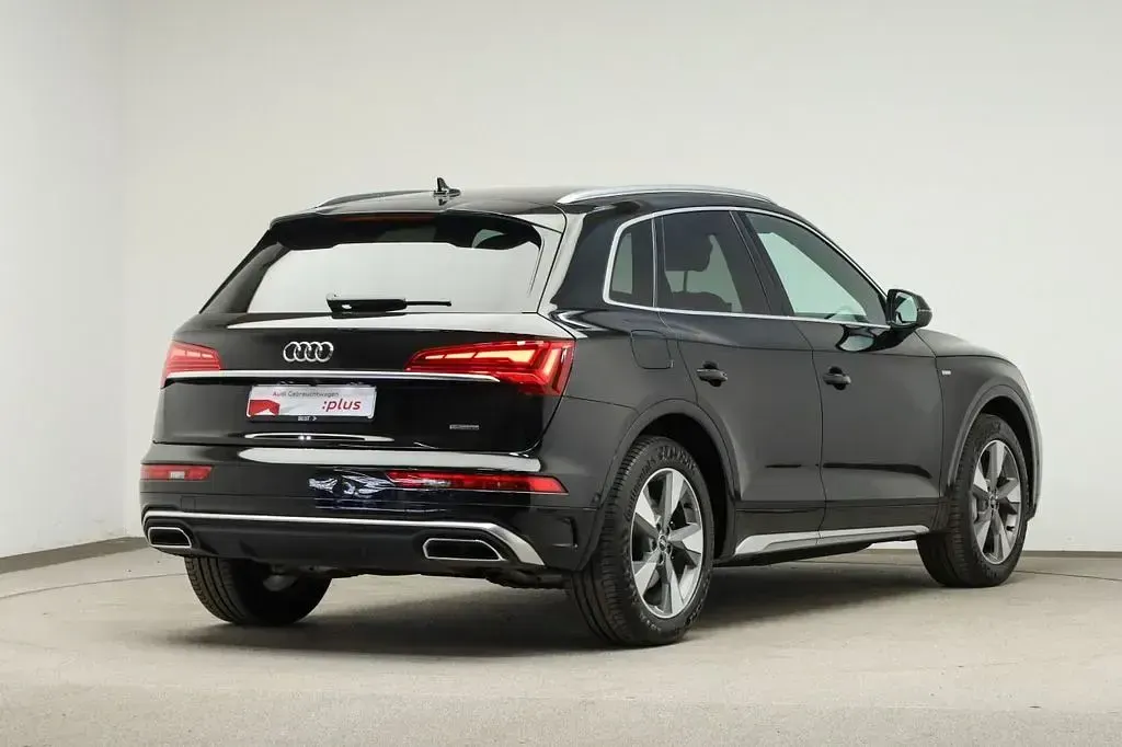 Gebraucht Audi Q5 S-Line 367 PS (269 kW) 2022 Mythosschwarz metallic SUV