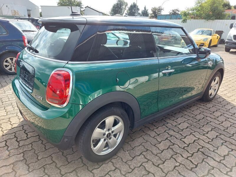 Gebraucht Mini Cooper 136 PS (100 kW) 2020 Grün Kleinwagen