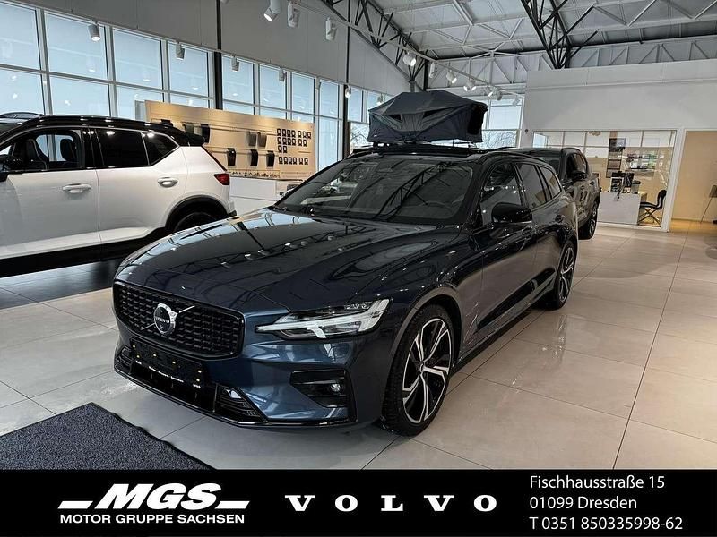 Gebraucht Volvo V60 Plus 197 PS (144 kW) 2025 Denim blue / metallic Kombi