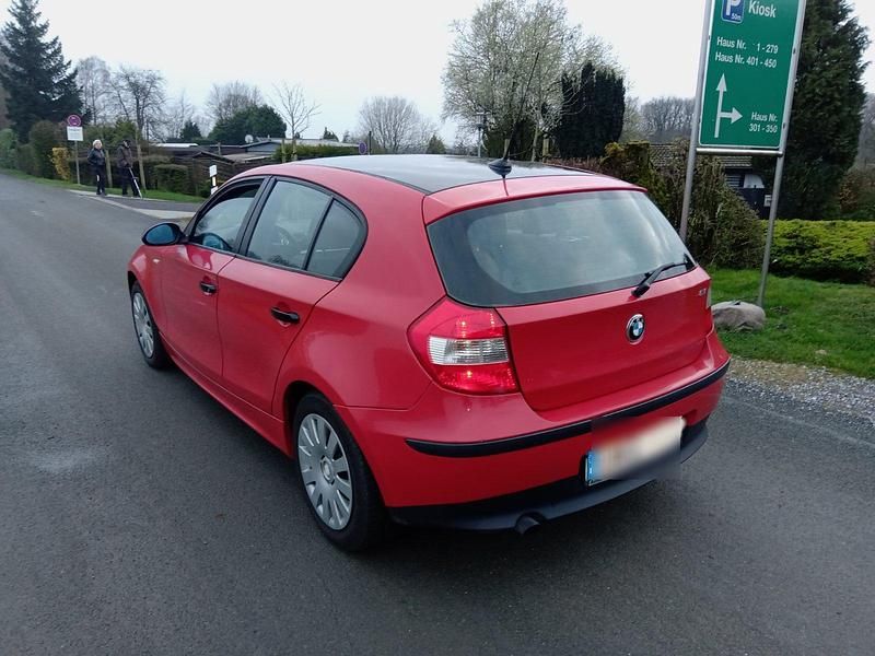Gebraucht BMW 116 116 PS (85 kW) 2006 Rot Kleinwagen