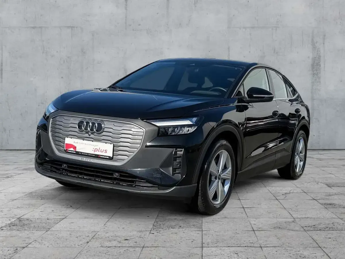 Second-hand Audi Q4 e-tron 210 kW (286 CP) 2024 Negru SUV
