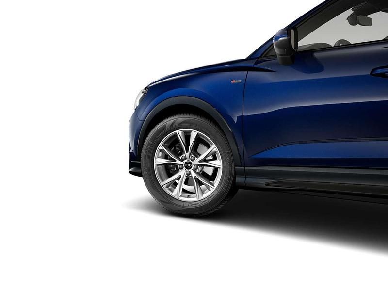 Gebraucht Audi Q3 S-Line 150 PS (110 kW) 2025 Navarrablau metallic SUV