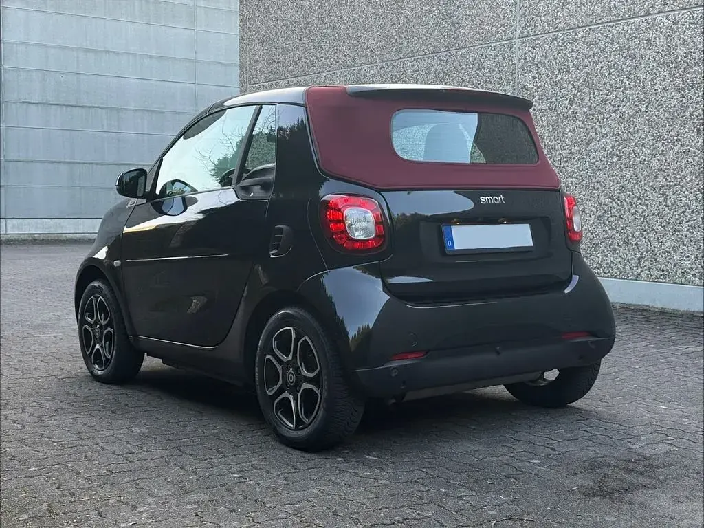 Gebraucht Smart ForTwo Cabrio Prime 90 PS (66 kW) 2018 Schwarz Cabrio