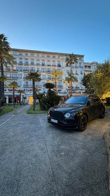 Gebraucht Bentley Bentayga 608 PS (447 kW) 2017 Schwarz SUV