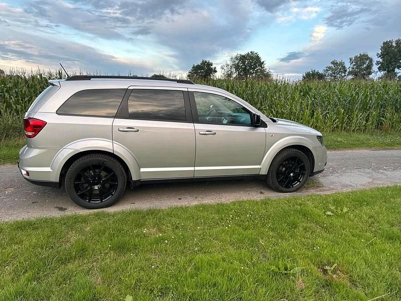 Gebraucht Fiat Freemont 170 PS (125 kW) 2014 Silber SUV