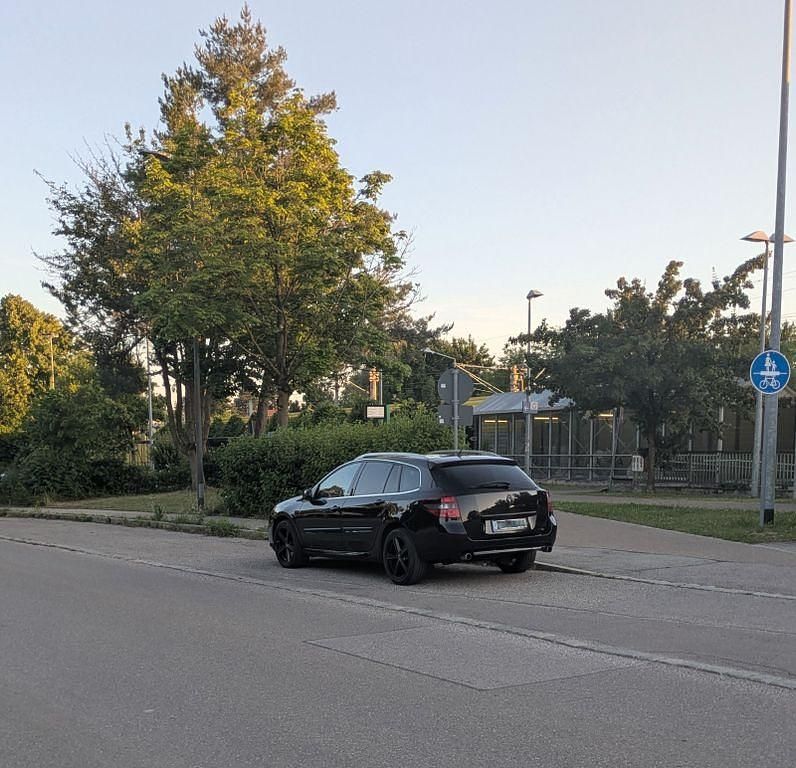 Gebraucht Renault Laguna GrandTour GT 204 PS (150 kW) 2009 Schwarz Kombi