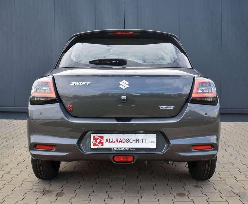 Neu Suzuki Swift Club 83 PS (61 kW) 2026 Mineral gray Kleinwagen