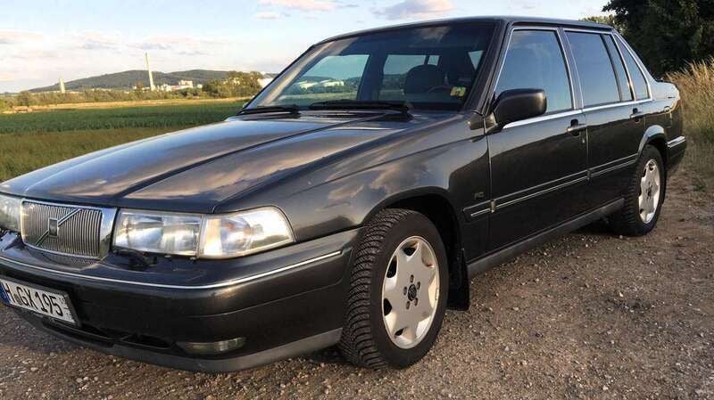 Grau Gebraucht 1996 Volvo 960 Limousine | 8.950 € - Bild 1/4