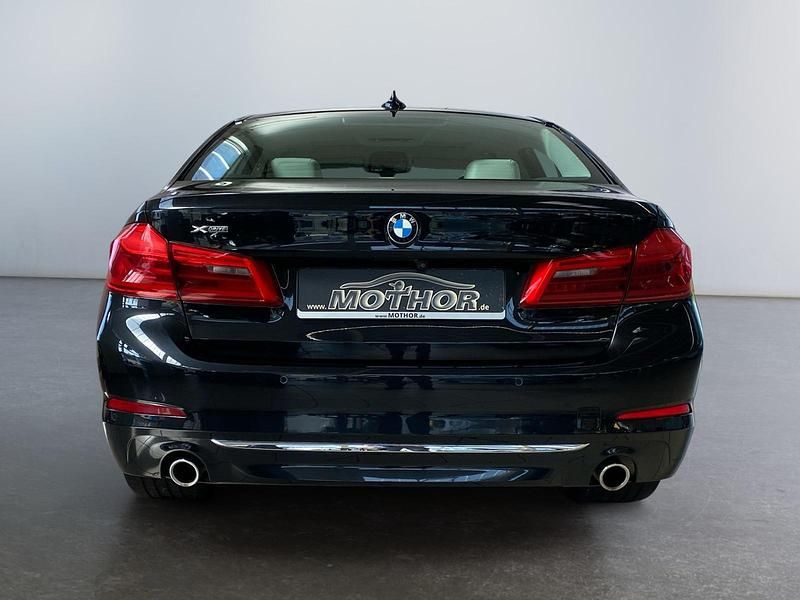 Gebraucht BMW 530 Luxury Line 265 PS (194 kW) 2020 Black sapphire metallic Limousine