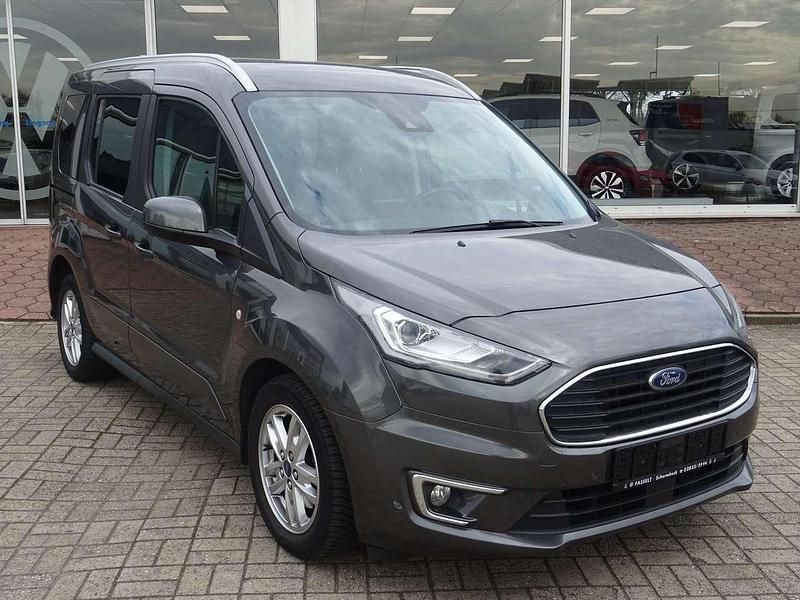 Gebraucht Ford Tourneo Titanium 120 PS (88 kW) 2019 Magnetic grau metallic Kombi