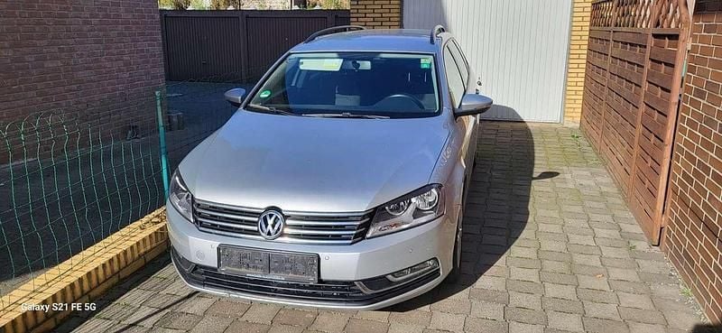 Gebraucht 2012 VW Passat Exclusive Limousine | 5.000 € (Superpreis) - Bild 1/2