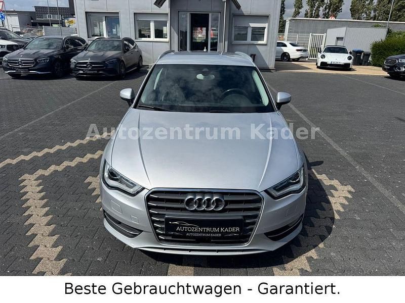 Gebraucht Audi A3 Attraction 140 PS (102 kW) 2014 Silber Limousine