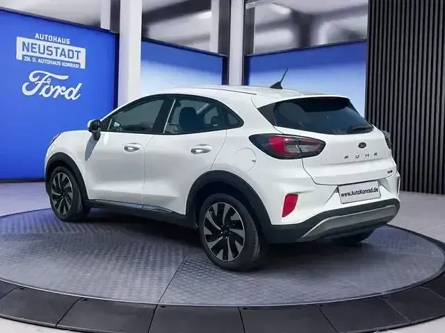 Gebraucht Ford Puma Titanium 125 PS (91 kW) 2022 Frozen white SUV