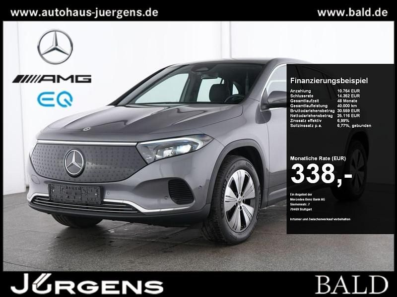 Grau metalliclack mountaingrau Gebraucht 2024 Mercedes EQA250+ Progressive SUV | 35.840 € (Fairer Preis) - Bild 1/4