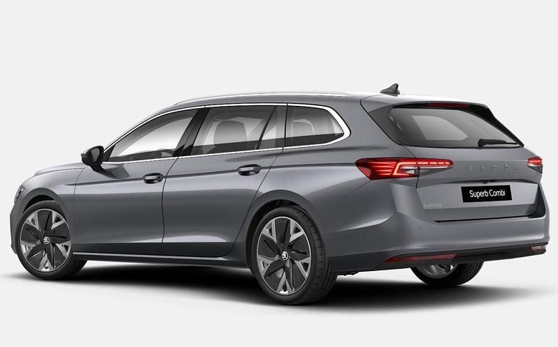 Gebraucht Skoda Superb Selection 150 PS (110 kW) 2024 Blau Kombi