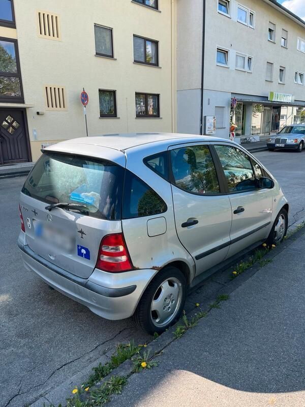 Silber Gebraucht 2002 Mercedes A160 Kleinwagen | 350 € (Guter Preis) - Bild 1/4