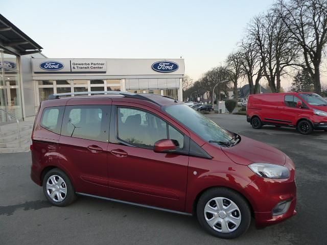 Rot Gebraucht 2020 Ford Tourneo Courier Trend Van / Kleinbus | 10.950 € (Superpreis) - Bild 1/4