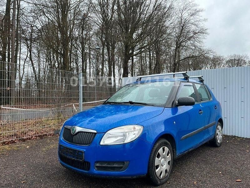 Gebraucht Skoda Fabia 60 PS (44 kW) 2009 Blau Limousine