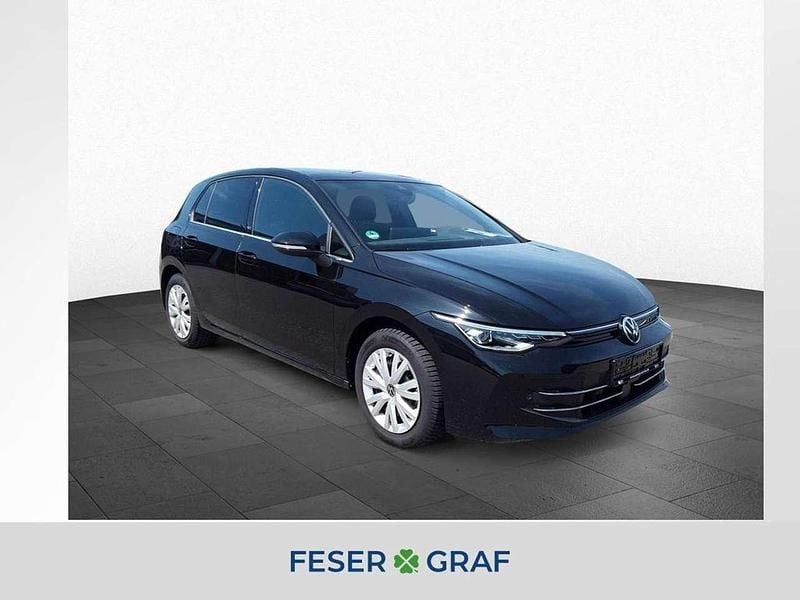 Grenadillschwarz metallic Gebraucht 2024 VW Golf VIII Edition Limousine | 31.250 € (Fairer Preis) - Bild 1/4