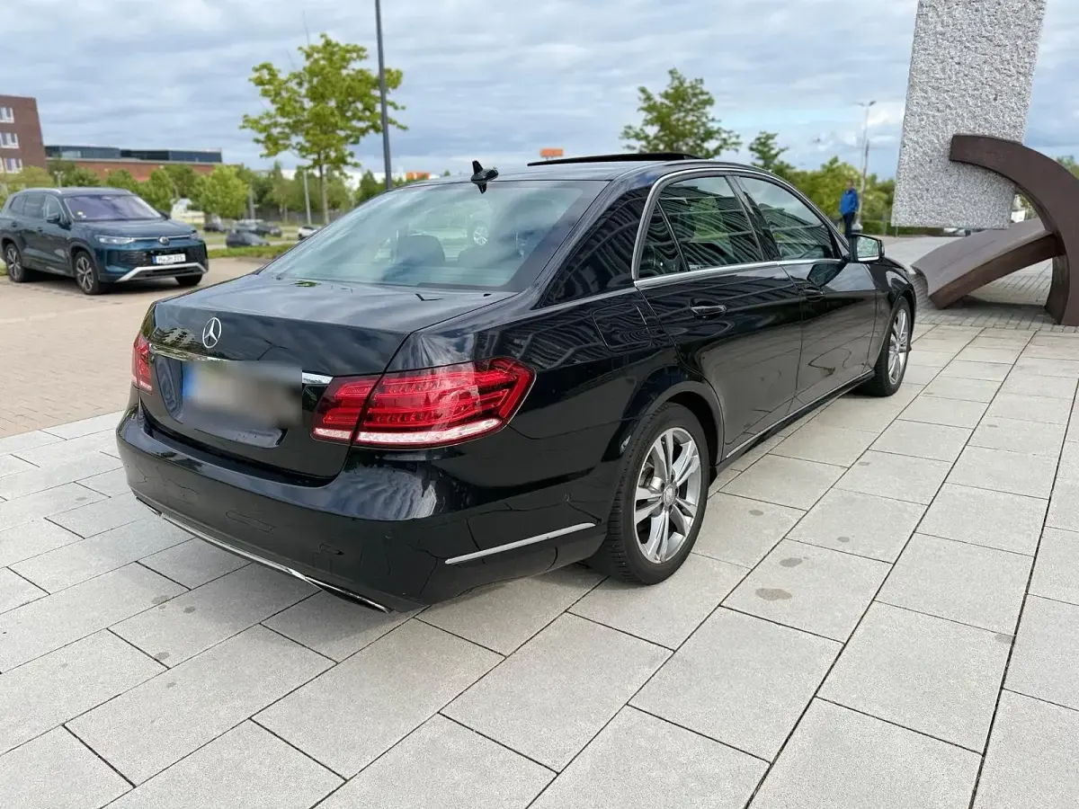 Gebraucht Mercedes E350 258 PS (189 kW) 2014 Schwarz Limousine