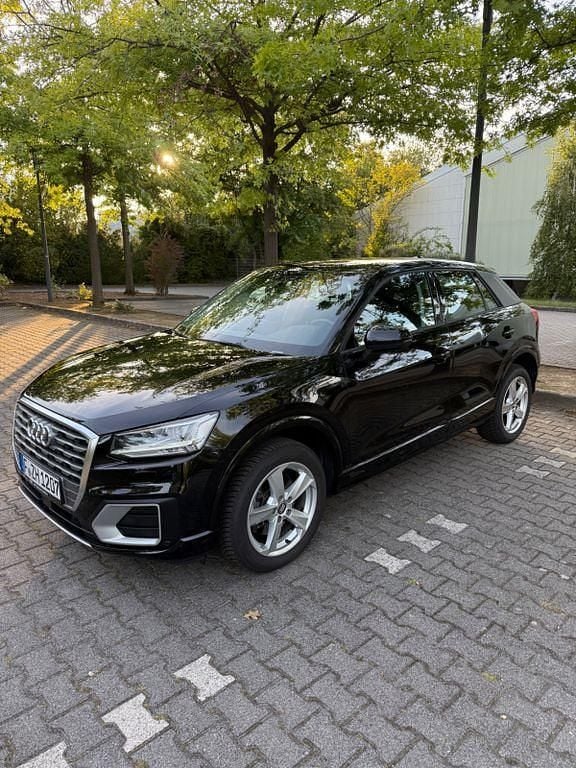 Schwarz Gebraucht 2018 Audi Q2 SUV | 17.200 € (Fairer Preis) - Bild 1/4