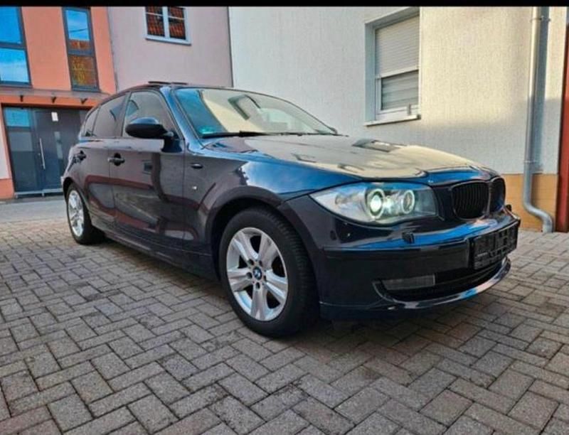 Blau Gebraucht 2008 BMW 120 Kleinwagen | 3.200 € (Guter Preis) - Bild 1/4