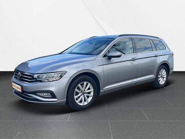 Pyritsilber metallic (metallic) Gebraucht 2022 VW Passat Business Kombi | 24.480 € (Guter Preis) - Bild 1/4