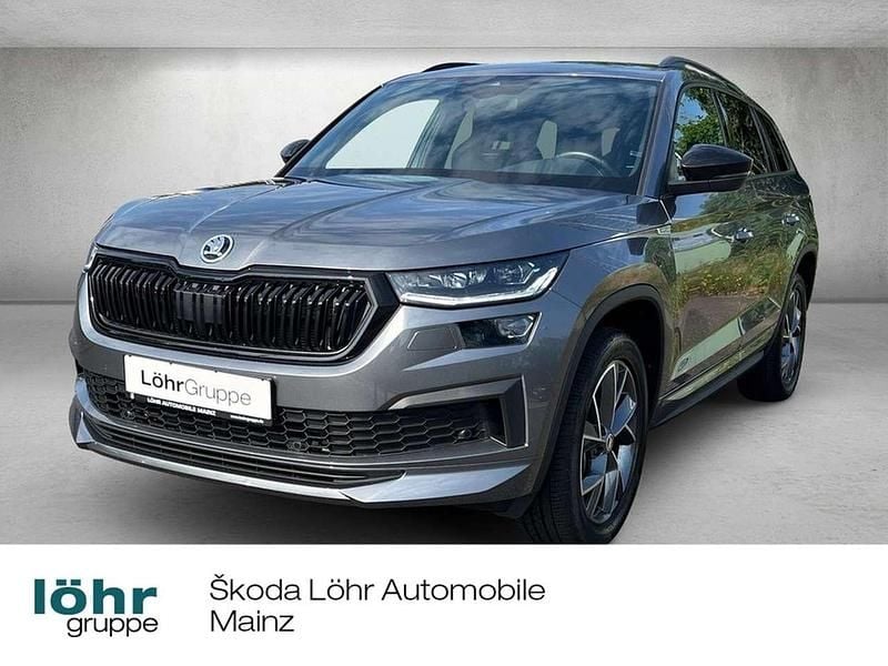 Graphitegrau metallic Gebraucht 2024 Skoda Kodiaq SportLine SUV | 37.980 € (Guter Preis) - Bild 1/4