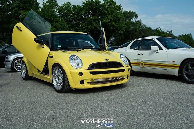 Usado Mini ONE 90 HP (66 kW) 2005 Amarelo Citadino